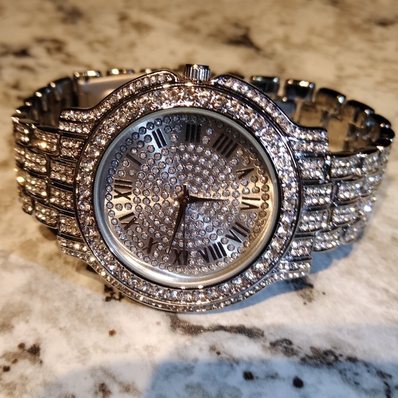 18K White Gold Plated Iced Out Quartz Watch - Picture 3 of 8
